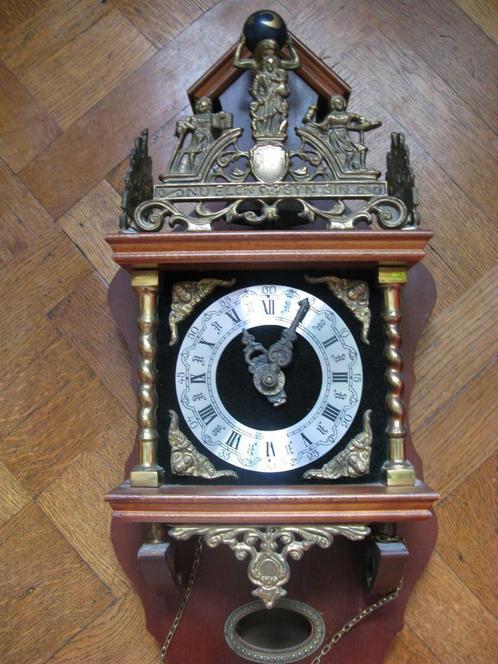Horloge suspendue Zaanse avec pendules, Antiquités & Art, Antiquités | Horloges, Enlèvement ou Envoi