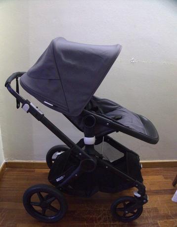 Bugaboo Fox (bleu acier) disponible aux enchères