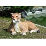Lionne couchée — Statue de lion Longueur 145 cm