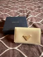 Kaartenhouder prada, Handtassen en Accessoires, Tassen | Damestassen, Ophalen of Verzenden, Zo goed als nieuw