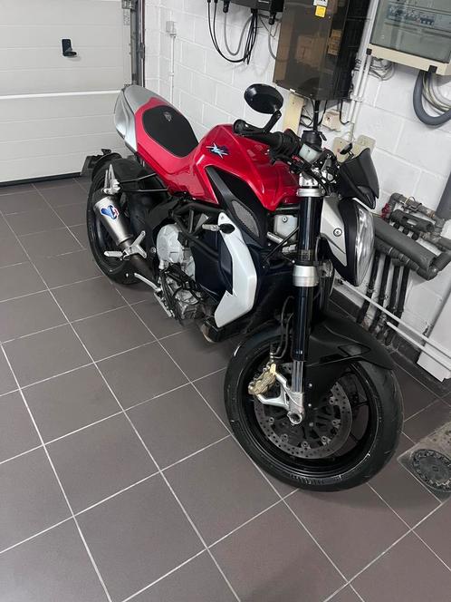 Mv Agusta Brutale 675, Motoren, Motoren | MV Agusta, Particulier, Naked bike, meer dan 35 kW, 3 cilinders, Ophalen