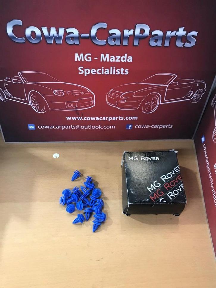 mg f mgf mg tf mgtf deurpaneel clips nieuw (beide kanten), Auto-onderdelen, Carrosserie, Deur, Nieuw, Ophalen of Verzenden