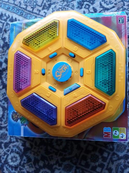Super Simon, Hobby en Vrije tijd, Gezelschapsspellen | Bordspellen, Zo goed als nieuw, Ophalen