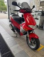 GEZOCHT A klasse 2t gilera runner, zip of booster, Fietsen en Brommers, Scooters | Piaggio, Ophalen, Zip