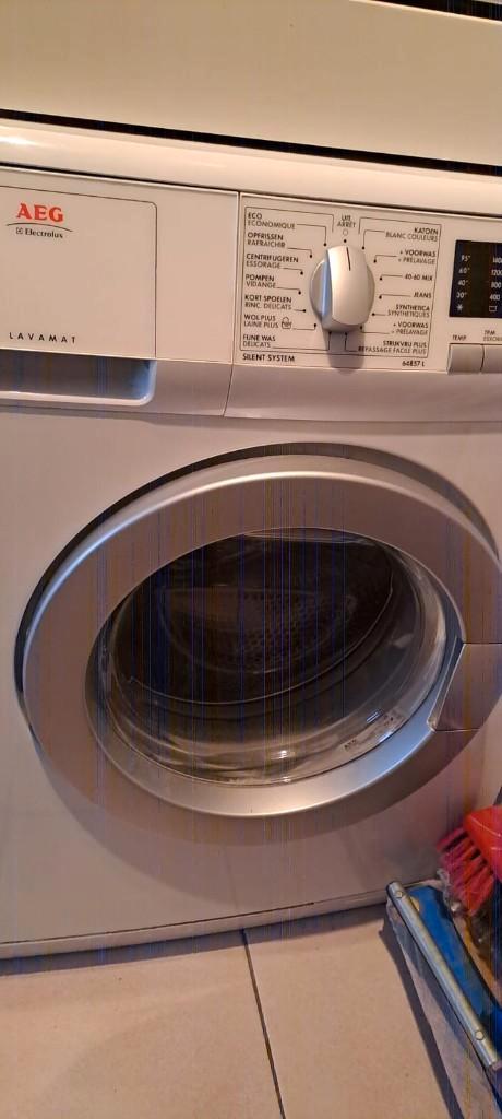 Wasmachine met gratis droogkast, Elektronische apparatuur, Wasmachines, Gebruikt, Voorlader, 6 tot 8 kg, 1200 tot 1600 toeren