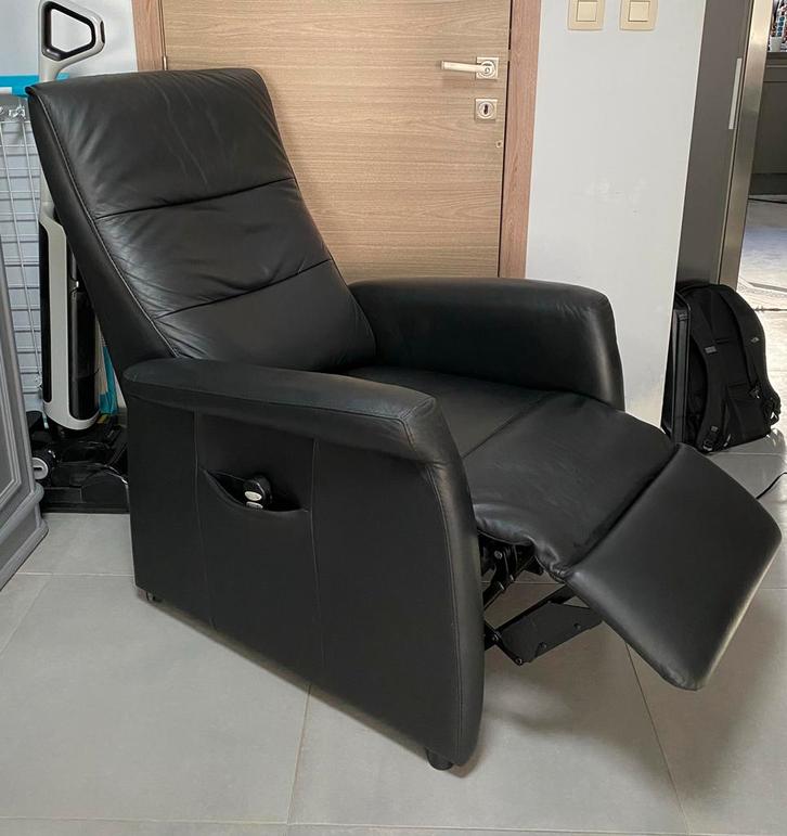 Elektrische Relaxzetel Fauteuil Leer Met liftfunctie, Huis en Inrichting, Fauteuils, Zo goed als nieuw, Leer, Ophalen