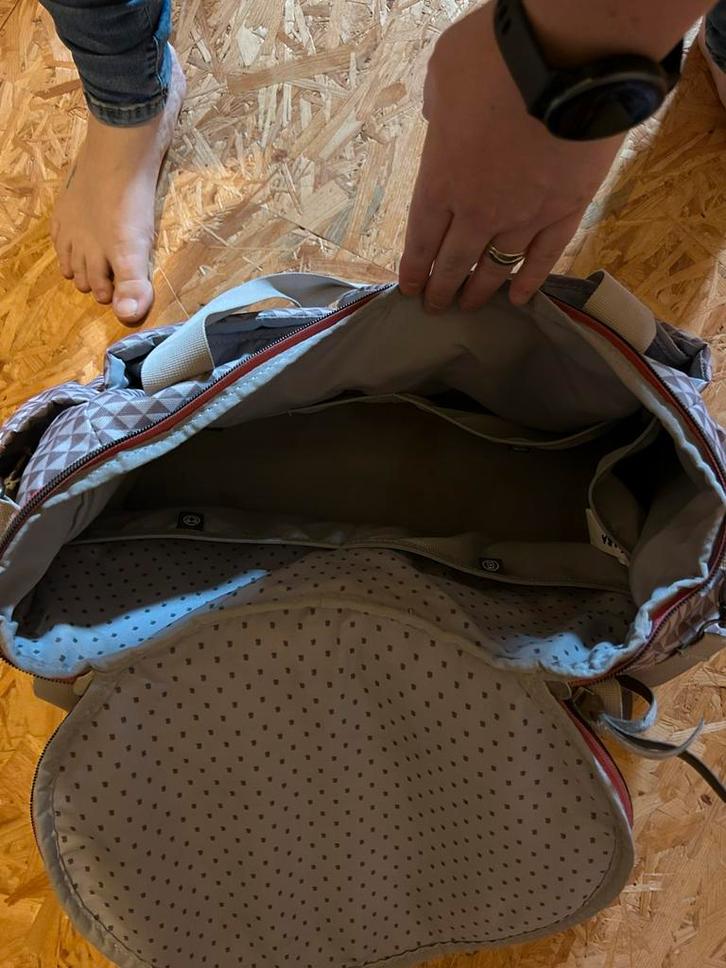 Luiertas, Kinderen en Baby's, Badjes en Verzorging, Zo goed als nieuw, Ophalen