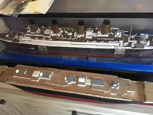 Titanic hachette 1m05 half gebouwd ., Collections, Cinéma & Télévision, Neuf, Film, Enlèvement ou Envoi