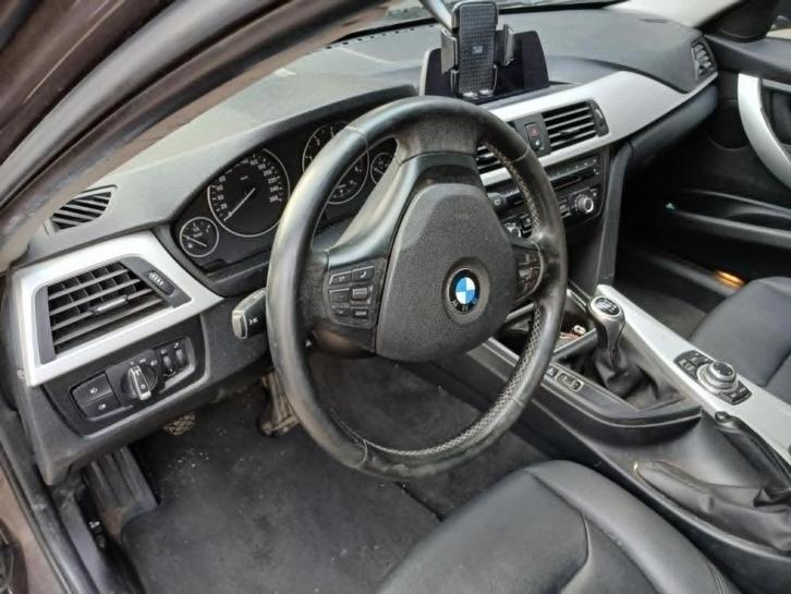 BMW 318d, Auto's, BMW, Particulier, 3 Reeks, ABS, Airconditioning, Bluetooth, Boordcomputer, Centrale vergrendeling, Cruise Control