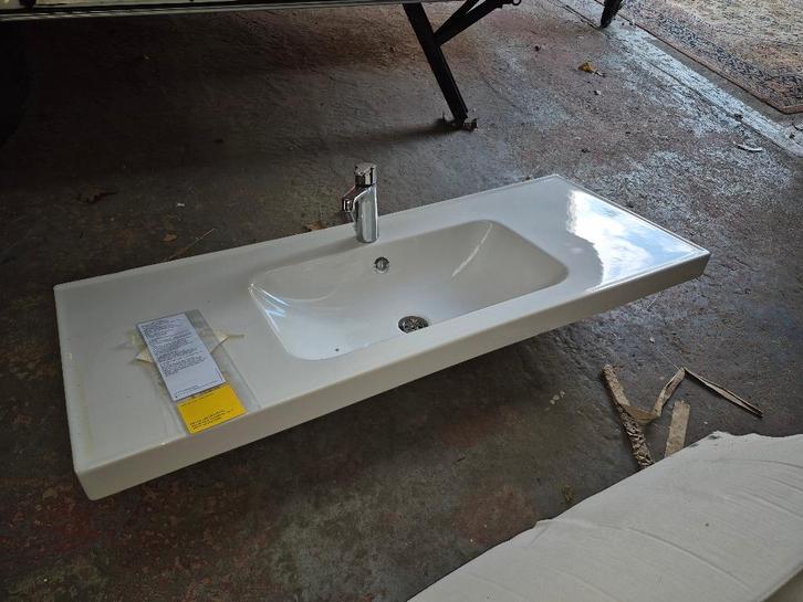 Spoelbak badkamer 121 cm +kraan nieuw!, Bricolage & Construction, Sanitaire, Neuf, Robinet, Enlèvement