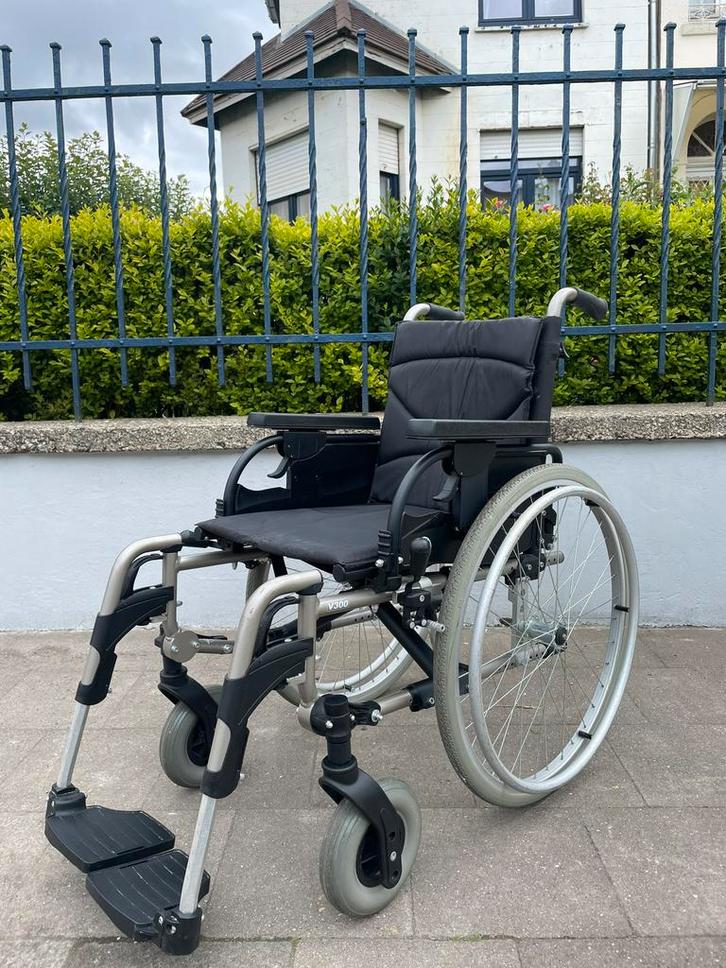 Vermeiren V 300 opvouwbare rolstoel nieuwstaat, Diversen, Rolstoelen, Zo goed als nieuw, Handbewogen rolstoel, Inklapbaar, Ophalen of Verzenden