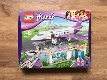 LEGO FRIENDS 41109 l’aéroport de Heartlake City. beschikbaar voor biedingen