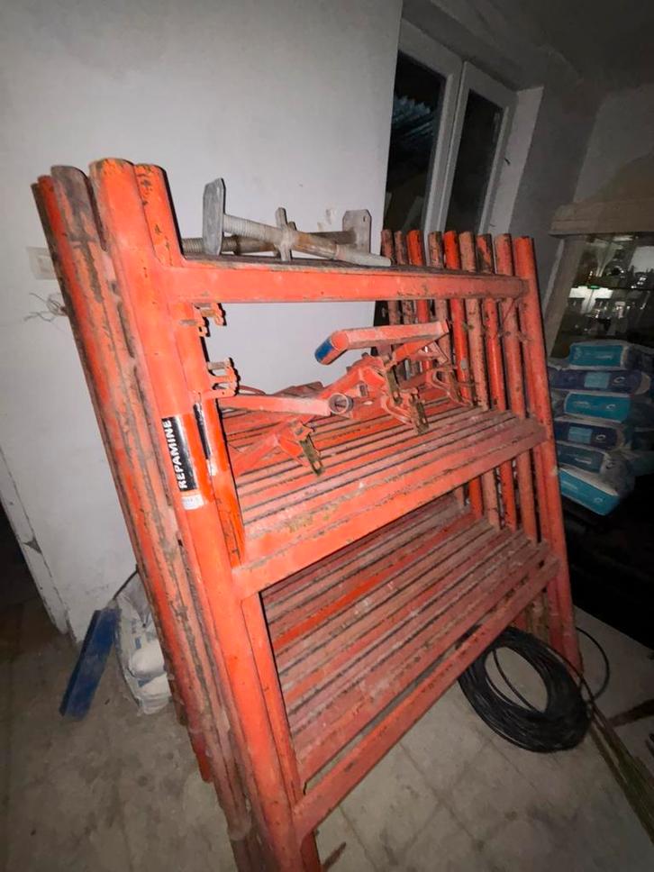 Matériaux, Doe-het-zelf en Bouw, Steigers, Gebruikt, Gevelsteiger, 5 meter of hoger, Ophalen