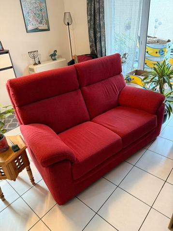 Mooie zetel met relax beschikbaar voor biedingen