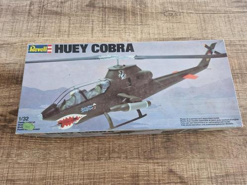 Revell Huey Cobra 1/32, Hobby en Vrije tijd, Modelbouw | Vliegtuigen en Helikopters, Gebruikt, Helikopter, Groter dan 1:72, Revell