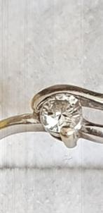 Goud en diamnd ring 18k gestempeld, Bijoux, Sacs & Beauté, Bijoux anciens, Enlèvement ou Envoi