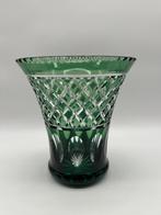 Vase en cristal du Val Saint-Lambert taillé et doublé vert, Antiquités & Art, Enlèvement ou Envoi