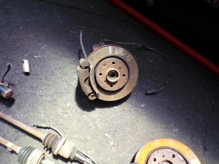 Moyeu avant droit Peugeot 107 1.0i 50kw 2009-2012 LP/14920, Autos : Pièces & Accessoires, Suspension & Châssis, Peugeot, Utilisé