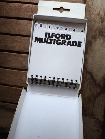 Ilford Multigrade filter set van 12 filters 8.9x8.9cm beschikbaar voor biedingen