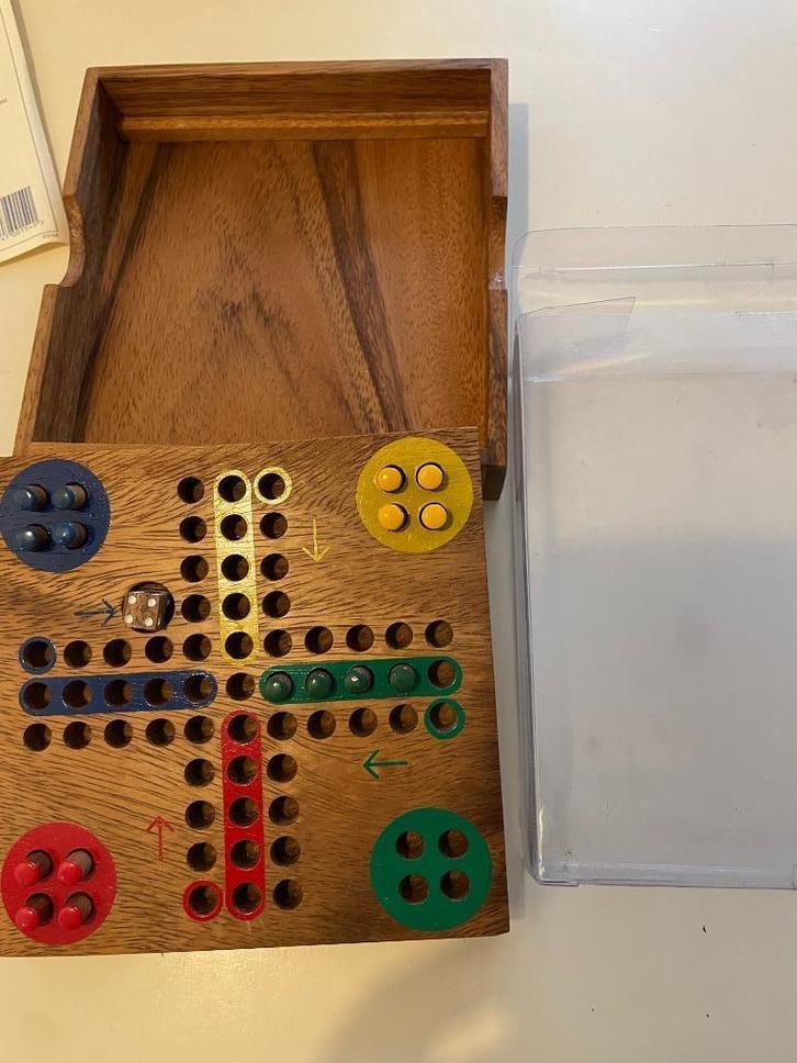 LUDO PARCHISI spel voor 2,3,4 spelers, origineel! Negen, Hobby en Vrije tijd, Gezelschapsspellen | Bordspellen, Nieuw, Ophalen of Verzenden