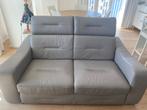 Canapé en cuir gris avec têtières réglables – 2 places, Ophalen, 100 tot 125 cm, 150 tot 200 cm, Tweepersoons