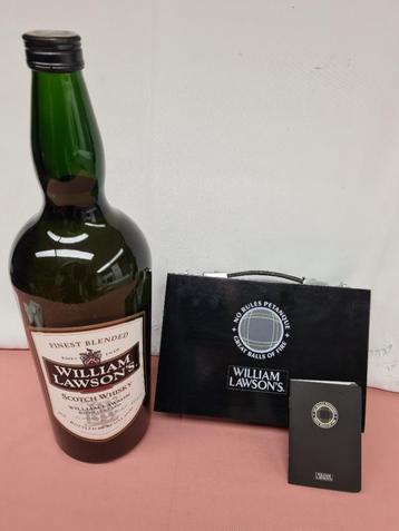 Vintage 4,5 liter fles William Lawson's  & petanqueballen beschikbaar voor biedingen