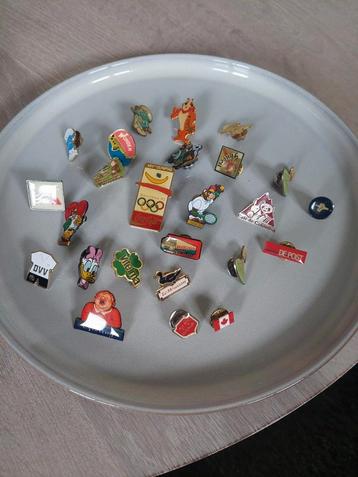 Pins allerlei beschikbaar voor biedingen