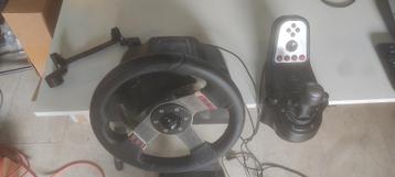 Logitech G27 – met smarthpne houder voor simhub beschikbaar voor biedingen