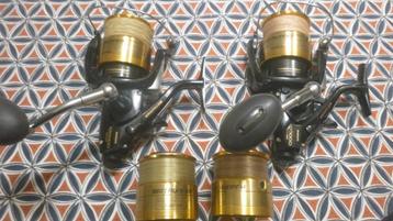 Shimano molens 12000D 3x en 2spoelen beschikbaar voor biedingen