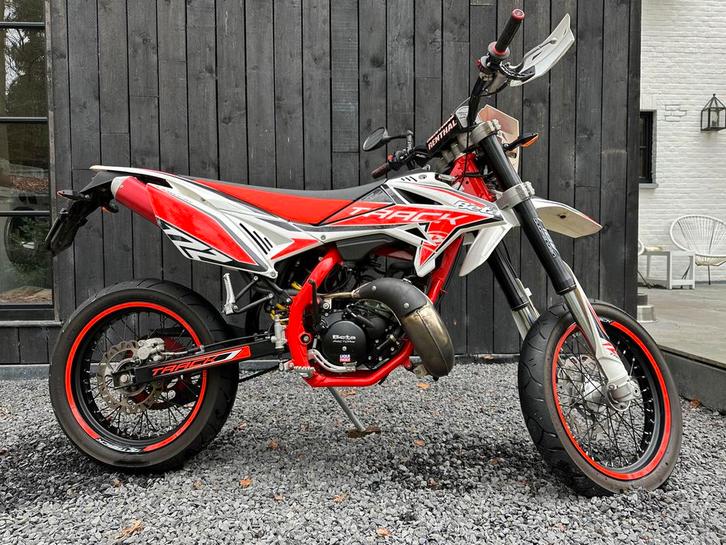 Circuit Beta RR50, Vélos & Vélomoteurs, Cyclomoteurs | Cyclomoteurs de cross, Comme neuf, Enlèvement