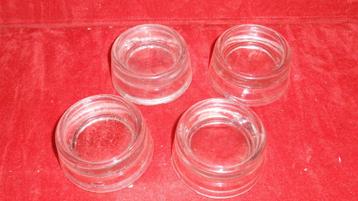 Set van 4 oude glazen kachel pootjes  beschikbaar voor biedingen