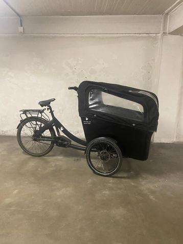 Triobike Boxter Cargo 4 kids 2019, Bâche, Autres marques, Enlèvement, Utilisé