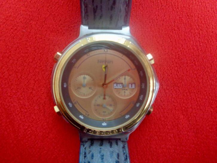 Ferrari Chronographe Heren, Handtassen en Accessoires, Horloges | Heren, Zo goed als nieuw, Polshorloge, Overige merken, Staal