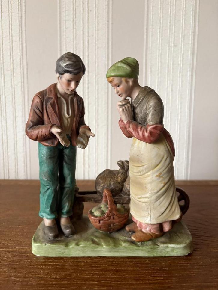 Boerenkoppel met kruiwagen – landelijke scène in porselein, Antiek en Kunst, Antiek | Porselein, Ophalen