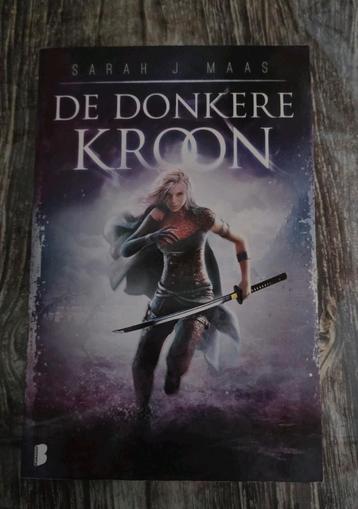 Sarah J. Maas - De donkere kroon beschikbaar voor biedingen