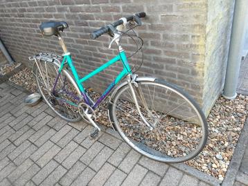 Damesfiets  beschikbaar voor biedingen