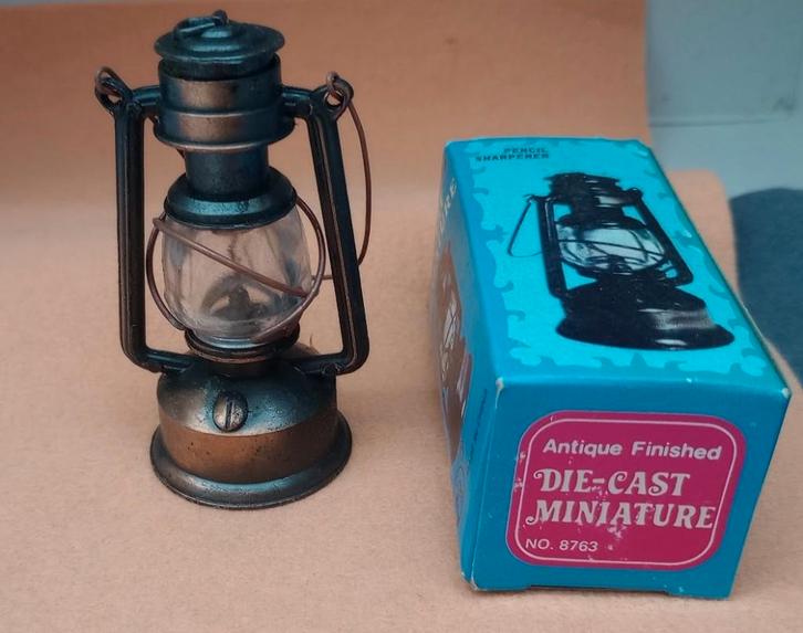 aiguiseur : lanterne de chemin de fer #8763, Collections, Collections Autre, Utilisé, Enlèvement ou Envoi