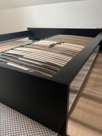 GRATIS - bedframe - 180x200 met of zonder lattenbodems, Huis en Inrichting, Slaapkamer | Bedden, Ophalen