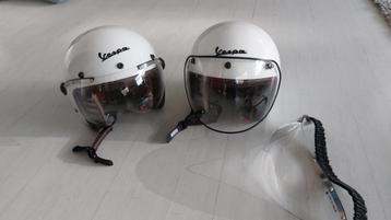 VESPA helmen 2 stuks beschikbaar voor biedingen