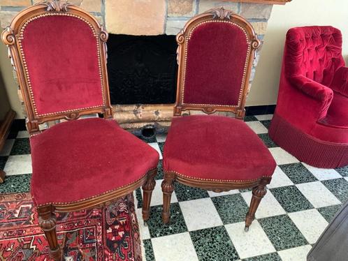 Paire de chaises de style velours rouge, Antiquités & Art, Antiquités | Meubles | Chaises & Canapés, Enlèvement ou Envoi