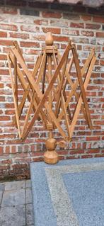 Vintage houten wolwinder - parapluhaspel, Hobby en Vrije tijd, Breien en Haken, Ophalen of Verzenden, Zo goed als nieuw, Breien of Haken