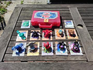 Bakugan figuurtjes en kaarten  beschikbaar voor biedingen