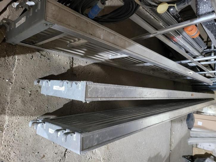 3 Loopvloeren Layher, Doe-het-zelf en Bouw, Steigers, Zo goed als nieuw, Ophalen