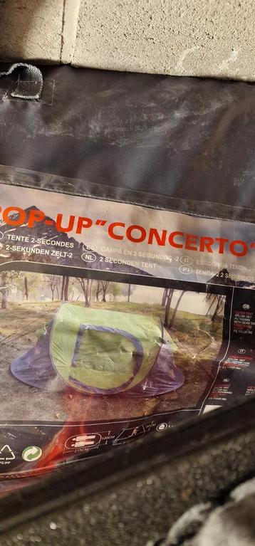 2-persoons Pop-up tent beschikbaar voor biedingen