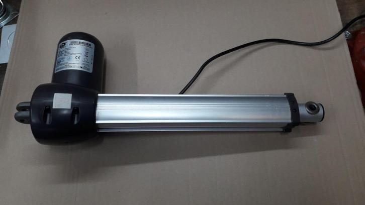 Elektrische motor voor Relax zetel. Max load 6000N, Huis en Inrichting, Fauteuils, Gebruikt, Ophalen of Verzenden