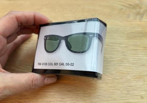Ray-Ban Wayfarer Folding Classic – Nieuw (in verpakking)!, Handtassen en Accessoires, Zonnebrillen en Brillen | Heren, Nieuw, Zonnebril