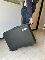 Delsey hard reiskoffer, Handtassen en Accessoires, Koffers, Gebruikt, Hard kunststof, Slot, 55 cm of meer