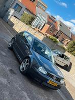 Volkswagen Golf 4 1.6 16v, Auto's, Voorwielaandrijving, Stof, Zwart, 4 cilinders