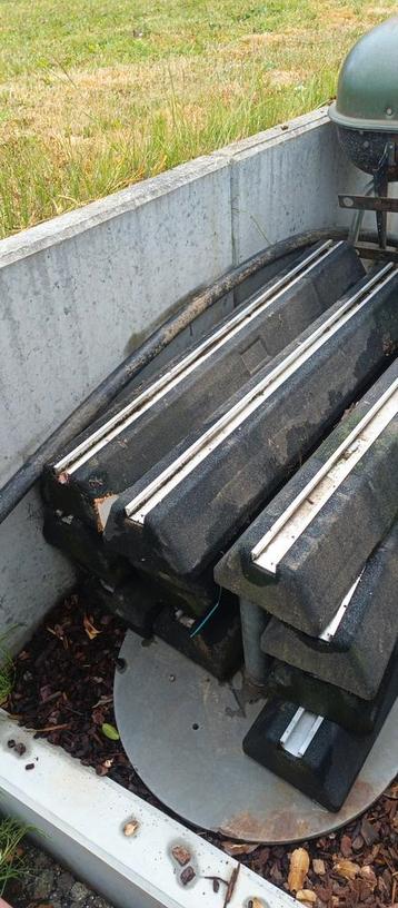 rubber steunvoeten voor airco of warmtepomp LAATSTE STUKS  beschikbaar voor biedingen