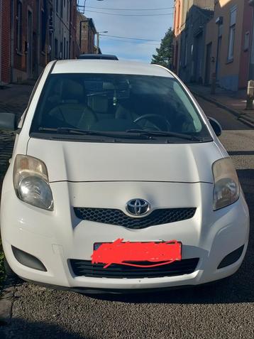 Toyota yaris 2011